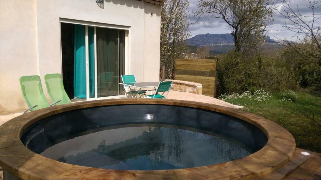 Spa Cabanon De Charme - Le Garagai Meyreuil Bagian luar foto